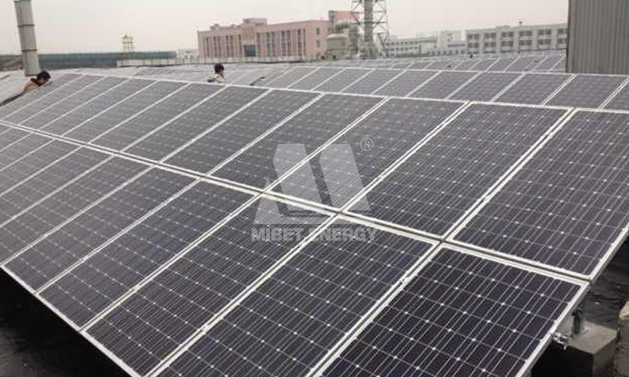 中国のソーラーパネル屋根取り付けシステム